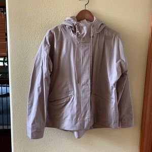 Women’s Athleta Rain Coat Short, Size Small